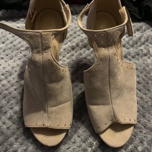 LC Lauren Conrad Heels